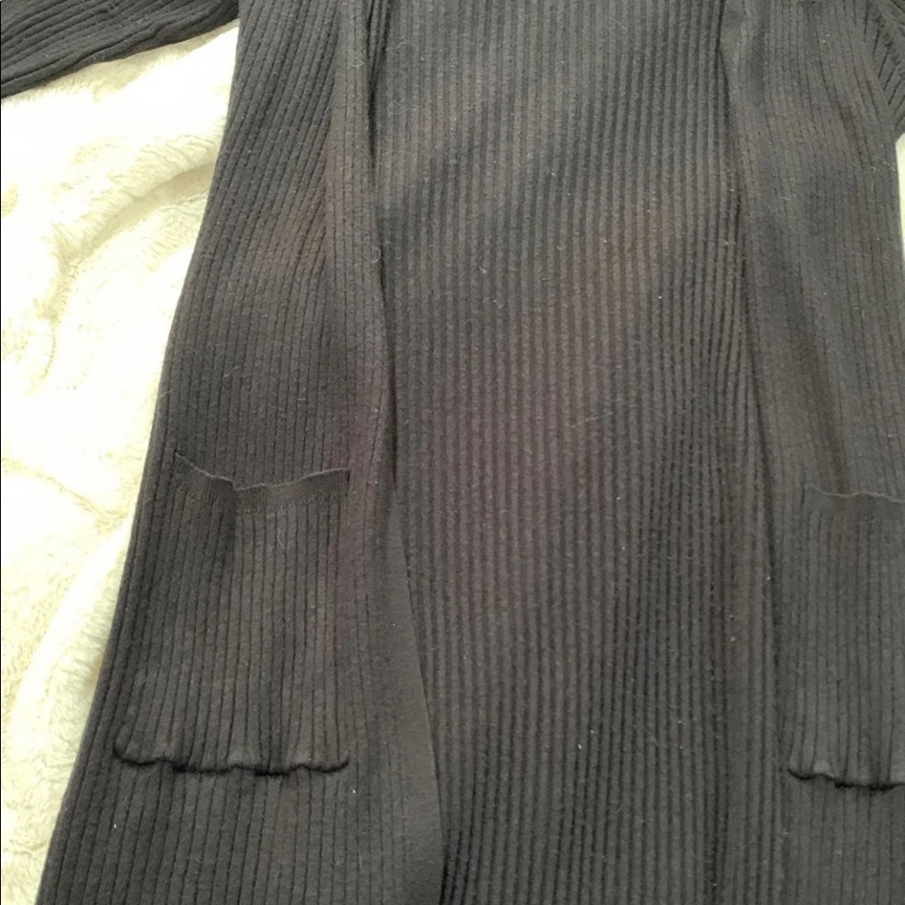 Cardigan - Picture 2 of 7